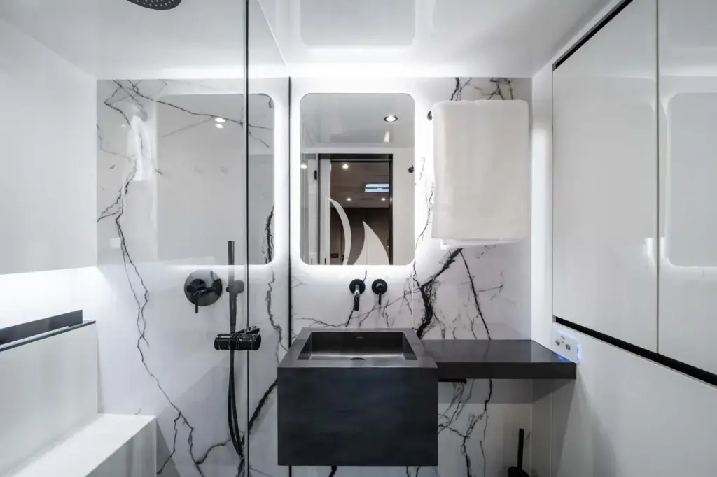 BLACK RAPTOR - Image 5