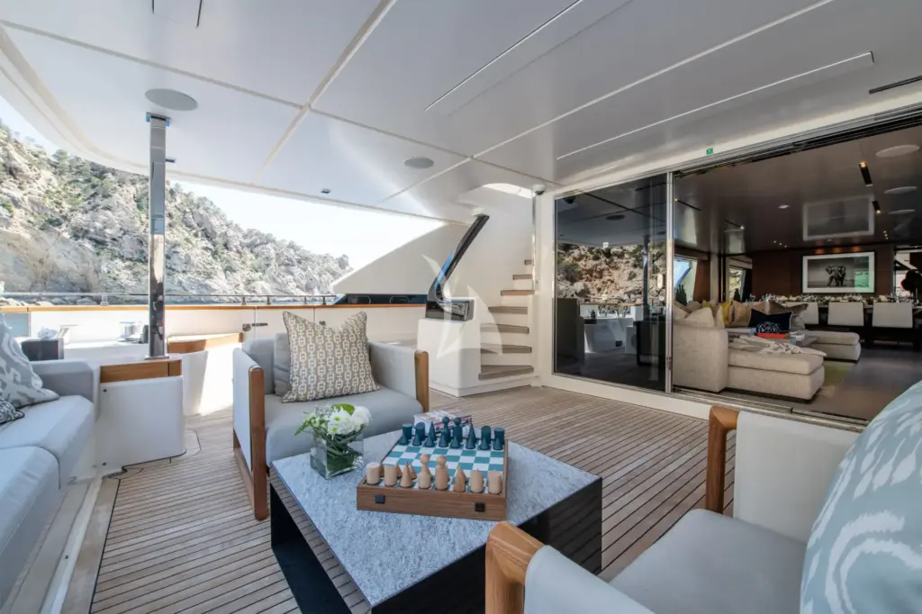 ALBERRY - Main Deck Aft