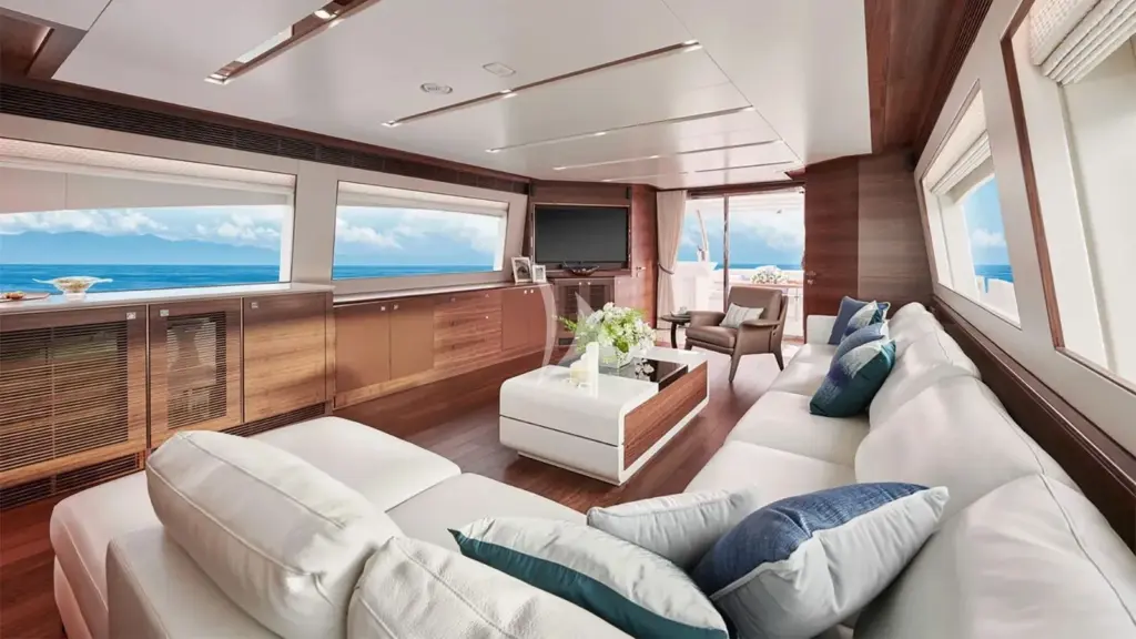 NAYA MARYN - Image 5