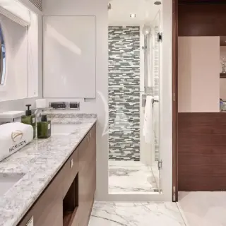 NAYA MARYN - Image 20