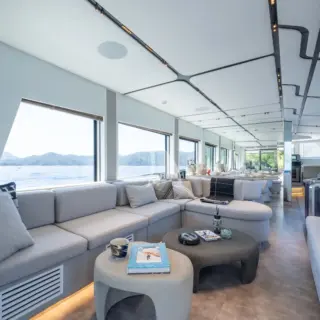 FERRO 77 - Main saloon