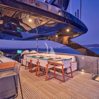 MENANGIO X - Sundeck Dining Table & Bar at night