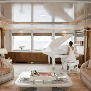 OLYMPUS - Upper Deck Lounge