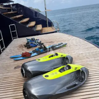 MARIE JOSEPH - Water Toys 