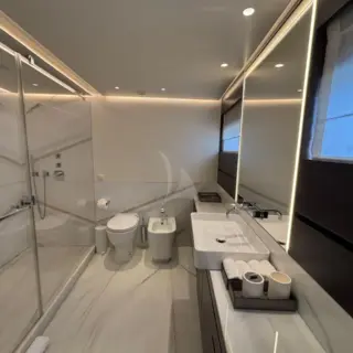 ONCE MORE - Master cabin bathroom