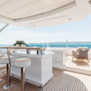 WABASH - Sun Deck Bar
