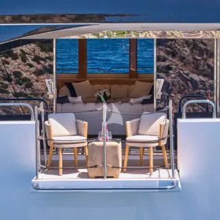 BLADE I - Balcony