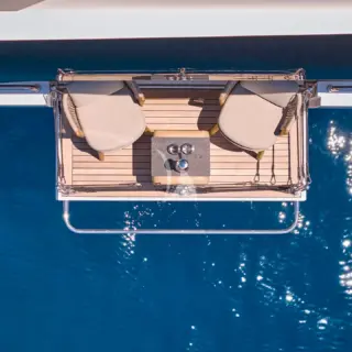 BLADE I - Aerial - Balcony