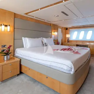 BLADE I - Master Suite