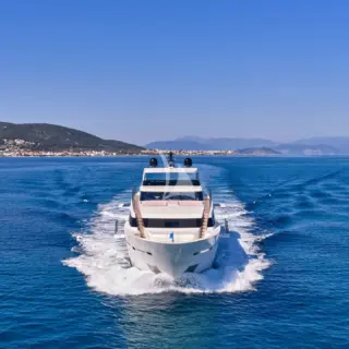 RIANA II - Image 5