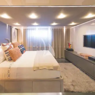 RIANA II - Master Suite