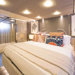 RIANA II - Master Suite