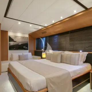 D'One D - Starboard VIP cabin