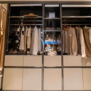 MINE GAMES - Master Stateroom - Wardrobe