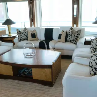 LUDZIE -  TEMP Imagery | Main Salon - new carpet and upholstery 