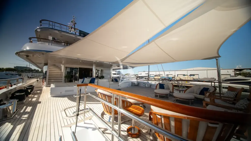 LUDZIE - TEMP Imagery | Main Deck Aft