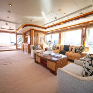 LUDZIE - TEMP Imagery | Main Salon