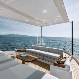 AGLAYA - Flybridge view