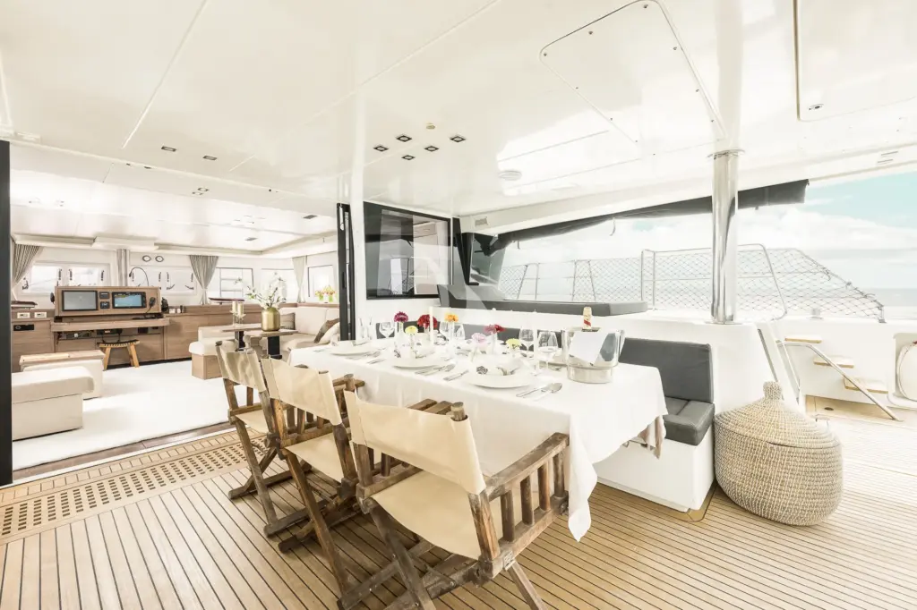 JARANA - MAIN DECK AFT AL FRESCO DINING