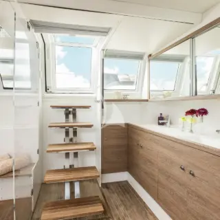 JARANA - MASTER BATHROOM