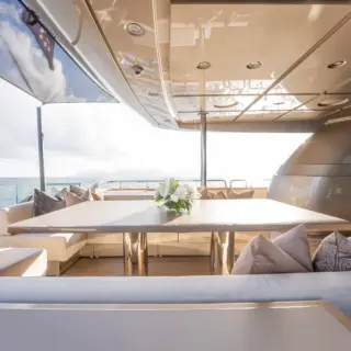 THE PALM - MAIN DECK AFT