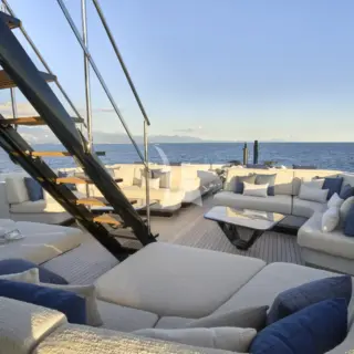 AWANDRA - Upper Deck - forward seating