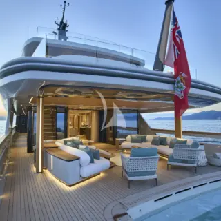 AWANDRA - Main Deck - seating and pool