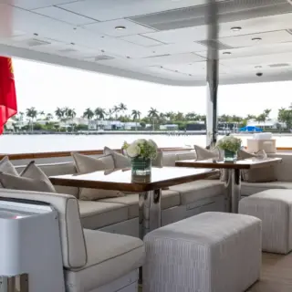 MISS MICHELLE - Main deck aft seating