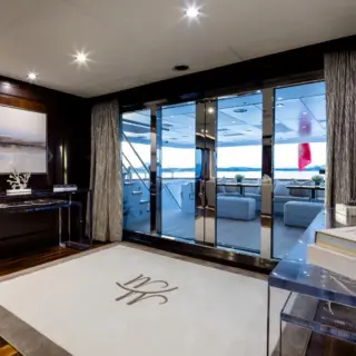 MISS MICHELLE - Main deck entrance