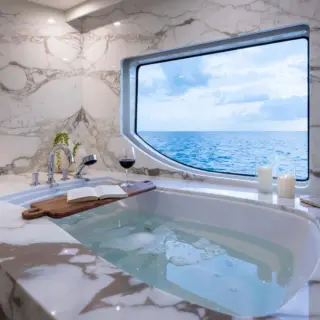 MISS MICHELLE - Master bath