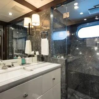 MISS MICHELLE - Port fwd ensuite