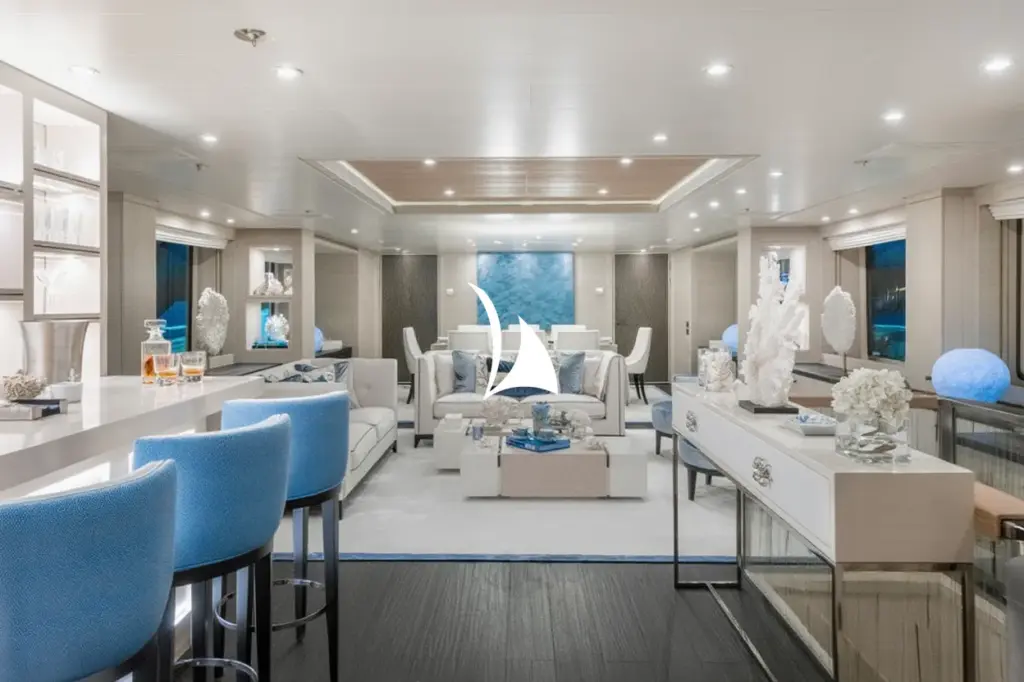 SPIRIT - Main deck lounge