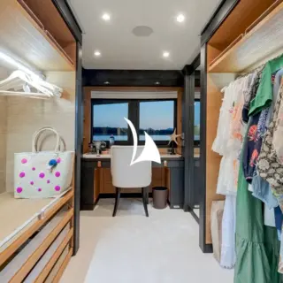 SPIRIT - Master walk-in wardrobe and office