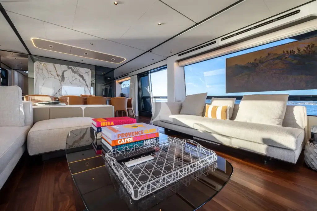 TOGETHER - main salon