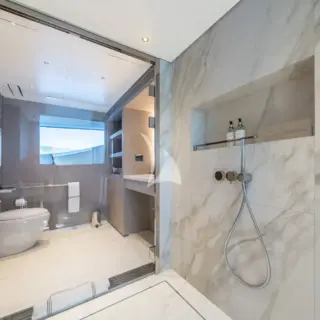 ALPHA WAVES - Primary Ensuite