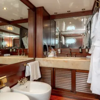 GITANES VIP ENSUITE