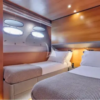 NOT GUILTY III - Twin Cabin