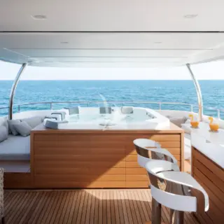 FATSA - Sundeck Jaccuzzi