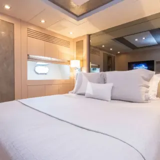 TOTAL - VIP Stateroom Queen