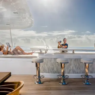 HH NOVERRA - Bridge Deck Bar 