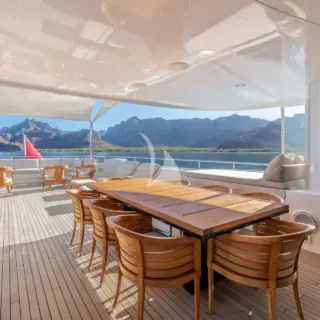 HH NOVERRA - Bridgedeck Aft 