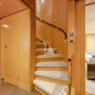 HH NOVERRA - Below Deck Foyer 