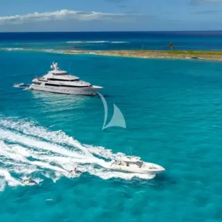 HH NOVERRA - At Acnhor