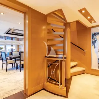 HH NOVERRA - Main Deck Foyer 