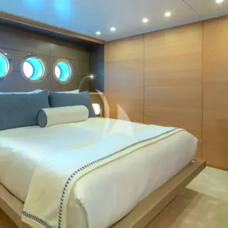 WANDERLUST - Main deck VIP cabin