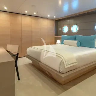 WANDERLUST - Main deck VIP cabin