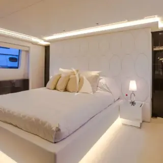 GALA I - Master Suite 