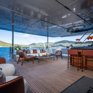 TASTY WAVES - Aft Deck