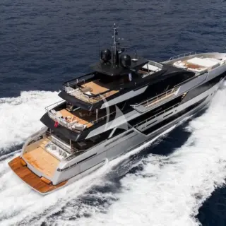 TASTY WAVES - Stern Running