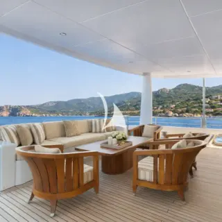 SWEET MARYI - Main Deck Lounge Area